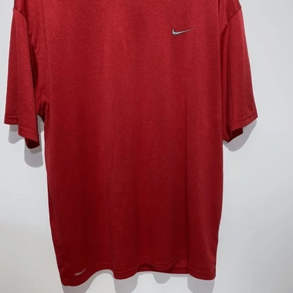Nike Men's Red Fit Dry Crew Neck Short Sleeve Athletic T-Shirt Size Extra Large